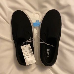 Boys slip on shoes The Children’s Place size 13